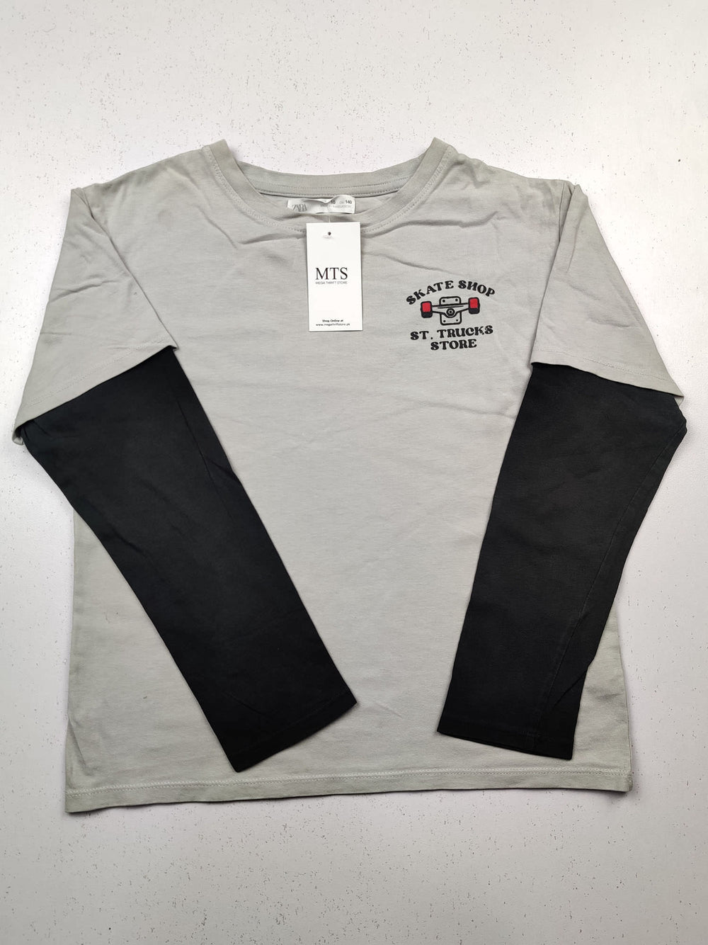 Buy online pre-used pre-loved 100% authentic & Original branded Zara (BST-575) available in Pakistan. Top international brands avilable.