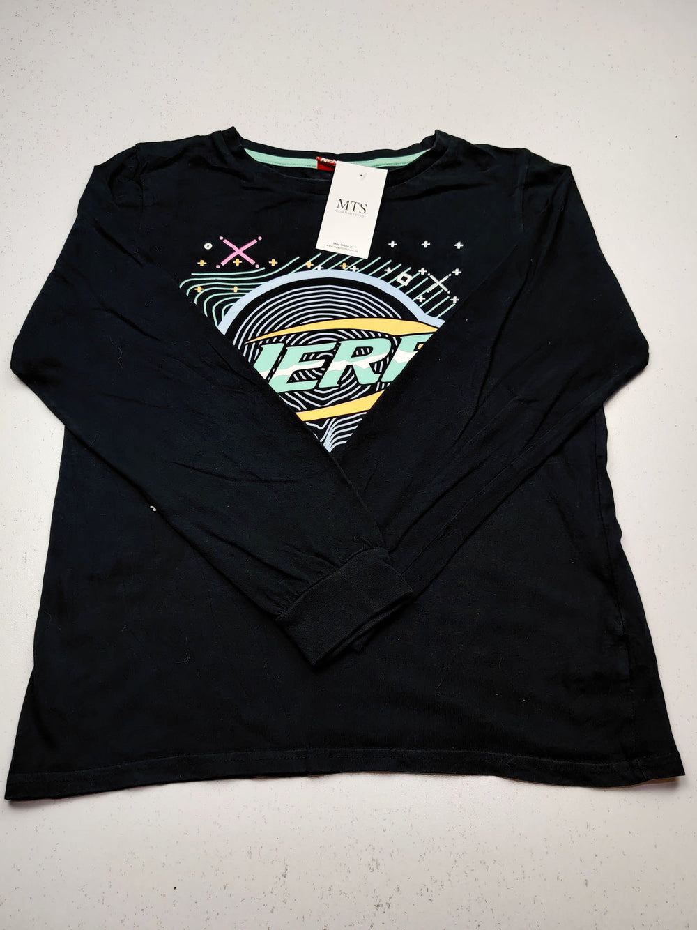 Buy online pre-used pre-loved 100% authentic & Original branded Tu (BST-57) available in Pakistan. Top international brands avilable.