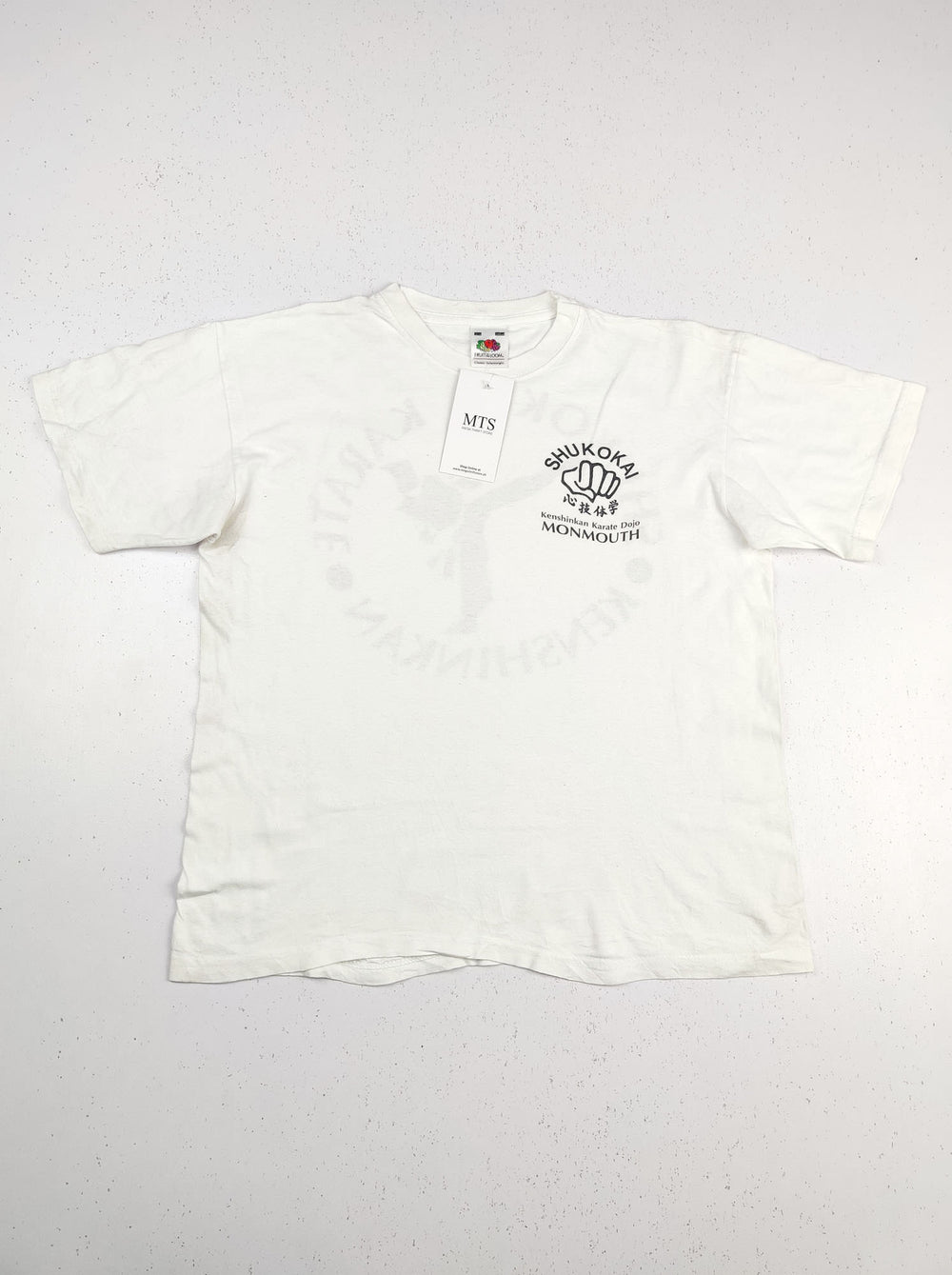 Buy online pre-used pre-loved 100% authentic & Original branded Fruit Of The Loom (BST-669) available in Pakistan. Top international brands avilable.