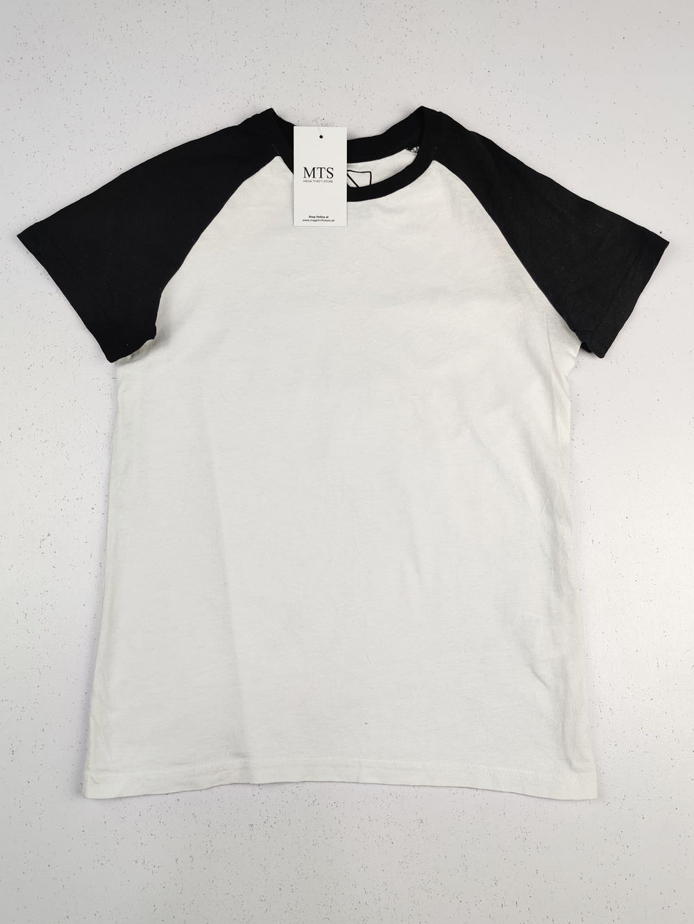 Buy online pre-used pre-loved 100% authentic & Original branded Urban Dept (BST-822) available in Pakistan. Top international brands avilable.