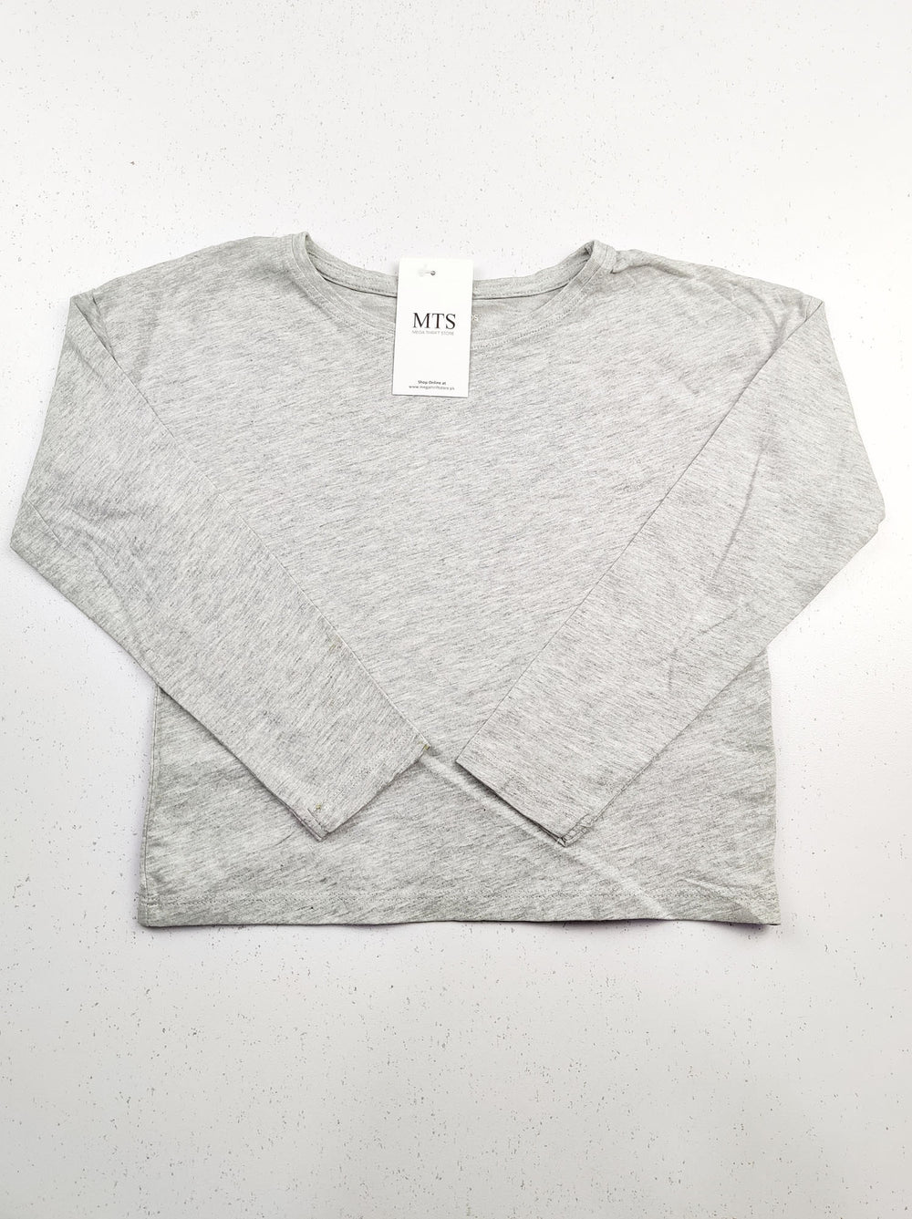 Buy online pre-used pre-loved 100% authentic & Original branded Tu (BST-863) available in Pakistan. Top international brands avilable.