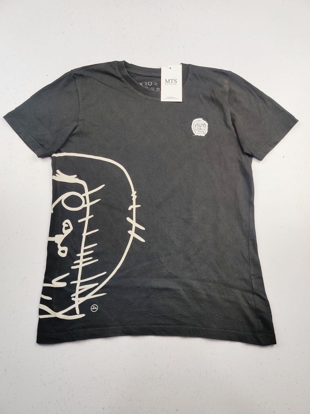 Buy online pre-used pre-loved 100% authentic & Original branded Unknown Brand (BST-875) available in Pakistan. Top international brands avilable.