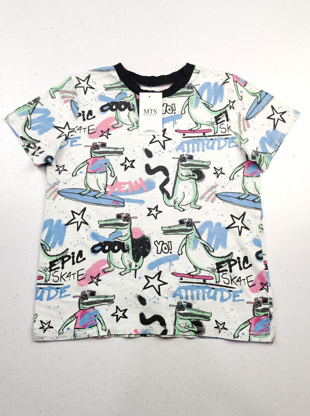 Buy online pre-used pre-loved 100% authentic & Original branded George (BST-877) available in Pakistan. Top international brands avilable.