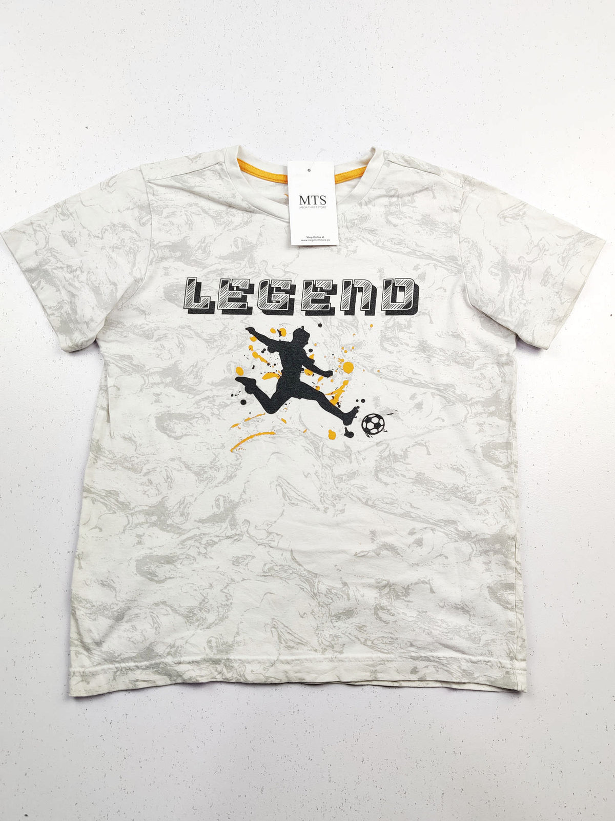 Buy online pre-used pre-loved 100% authentic & Original branded Unknown Brand (BST-878) available in Pakistan. Top international brands avilable.