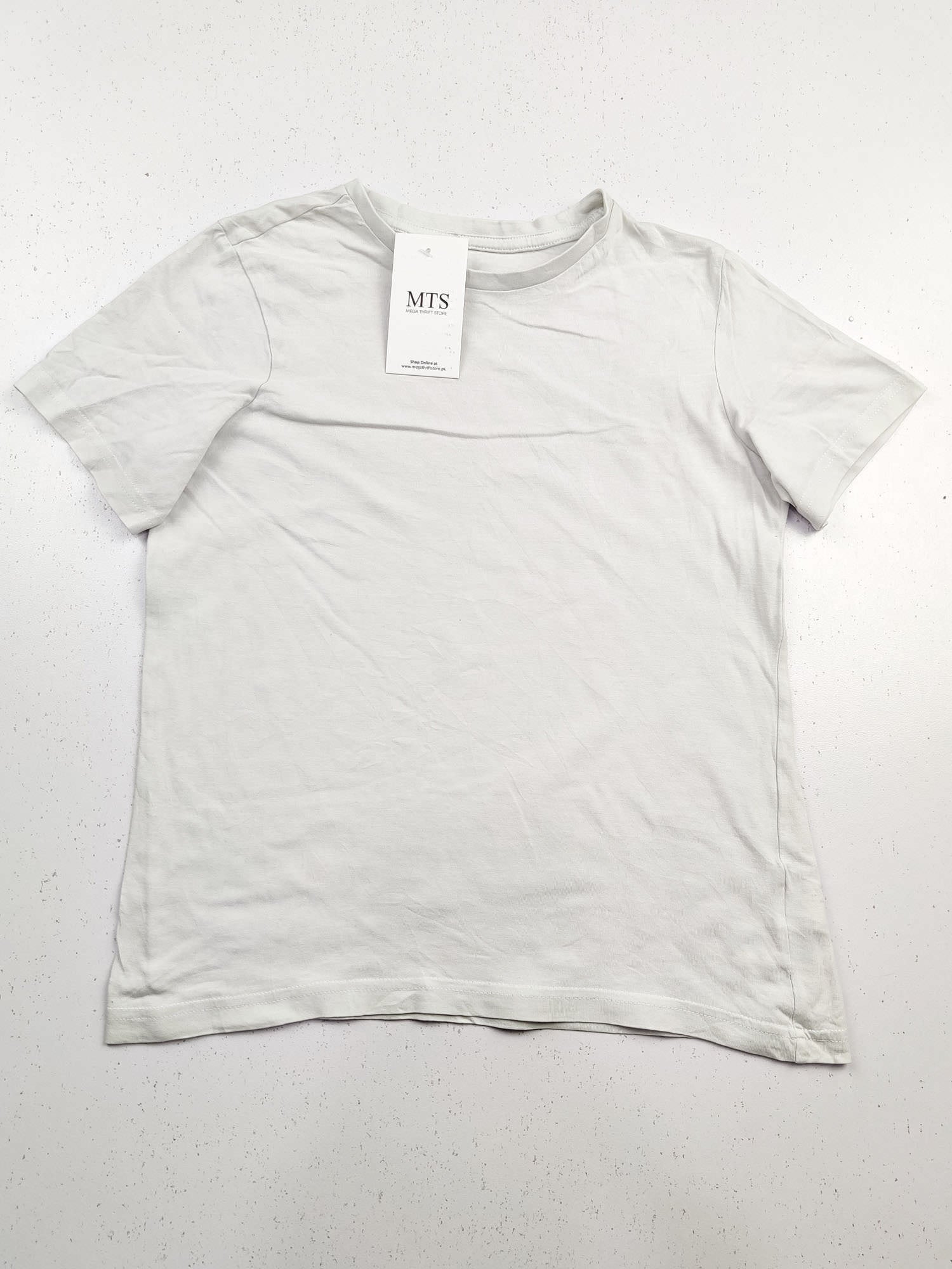 Buy online pre-used pre-loved 100% authentic & Original branded F&F (BST-884) available in Pakistan. Top international brands avilable.