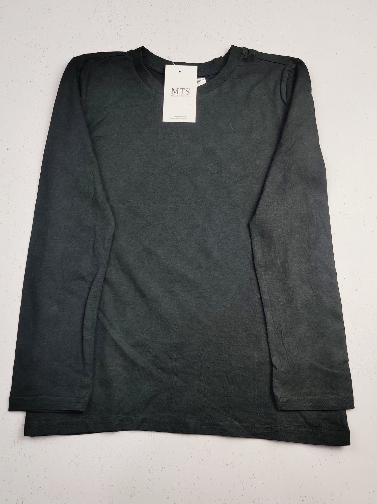 Buy online pre-used pre-loved 100% authentic & Original branded F&F (BST-919) available in Pakistan. Top international brands avilable.