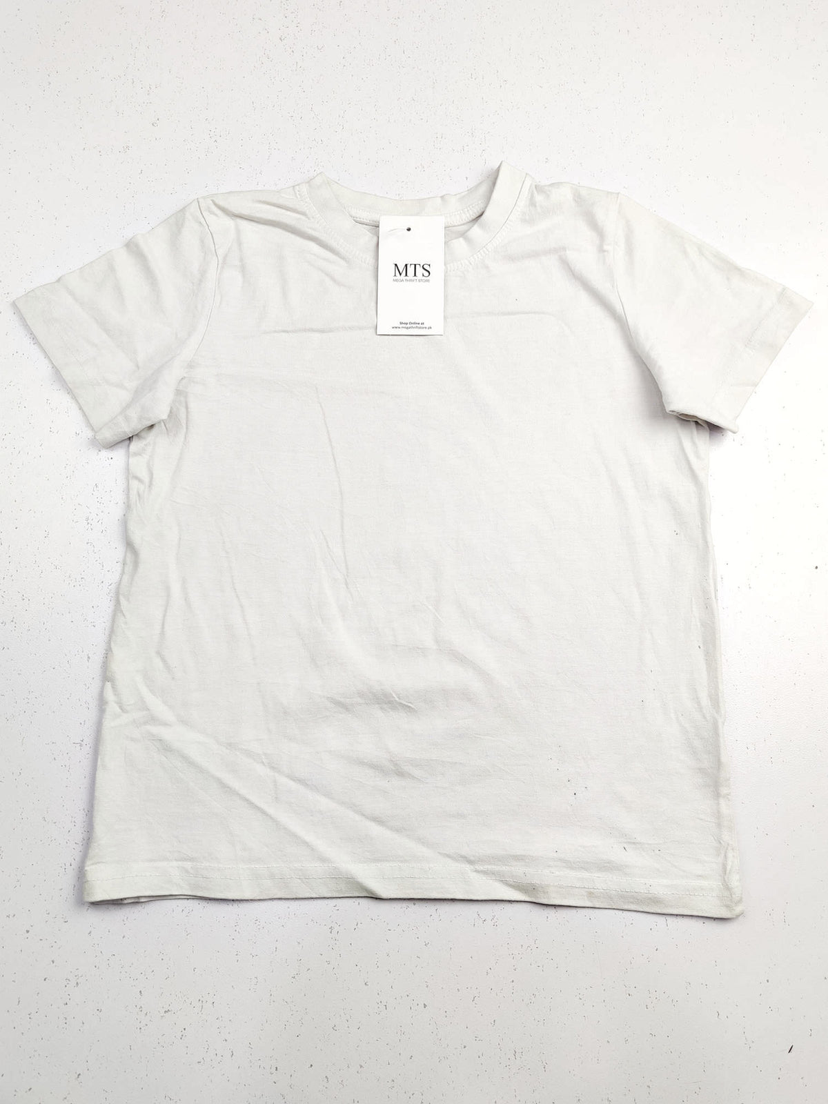 Buy online pre-used pre-loved 100% authentic & Original branded Lily & Dan (BST-924) available in Pakistan. Top international brands avilable.