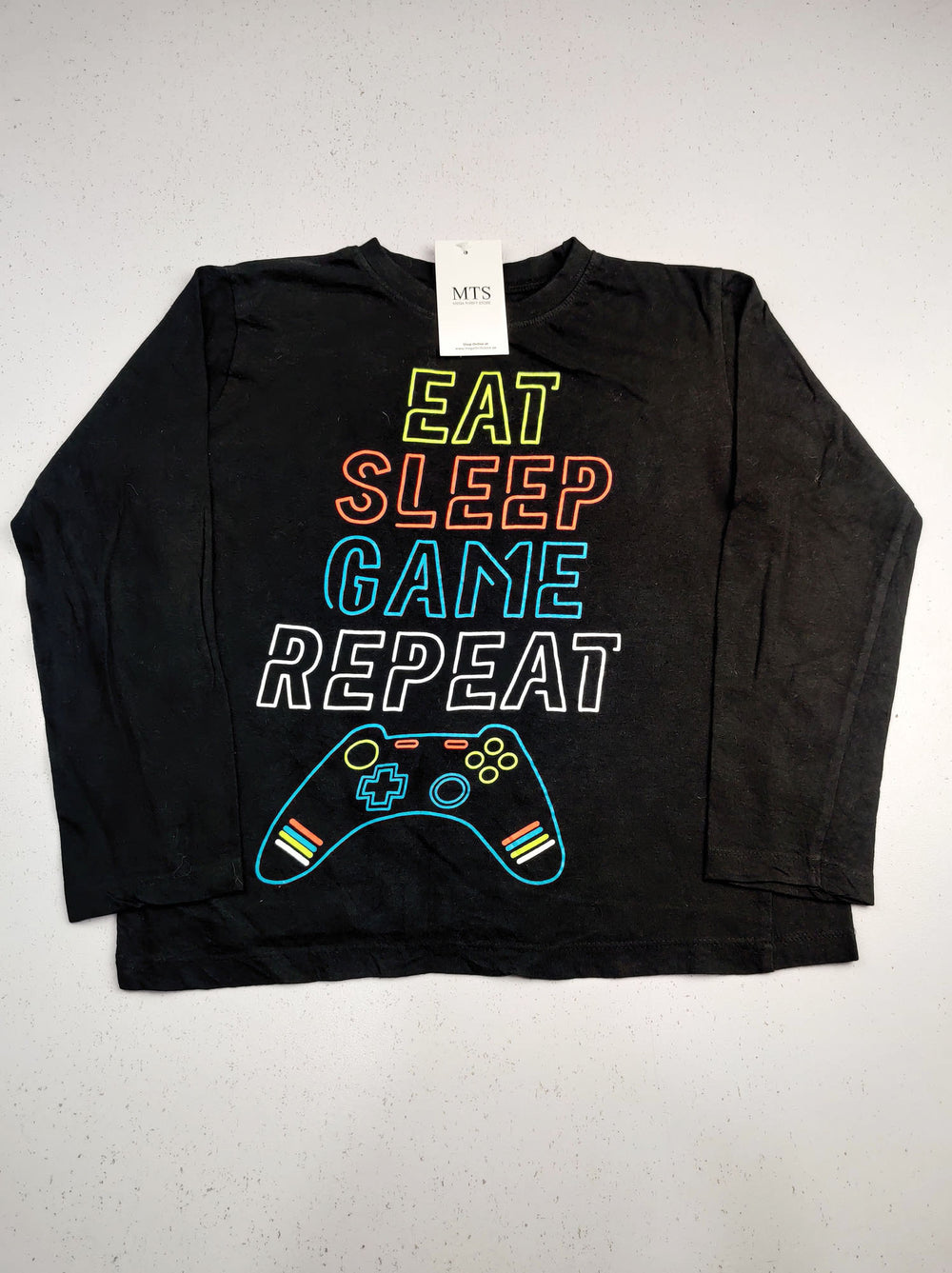 Buy online pre-used pre-loved 100% authentic & Original branded Unknown Brand (BST-926) available in Pakistan. Top international brands avilable.