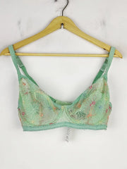 Buy online pre-used pre-loved 100% authentic & Original branded Boux Avenue (BU-09) available in Pakistan. Top international brands avilable.