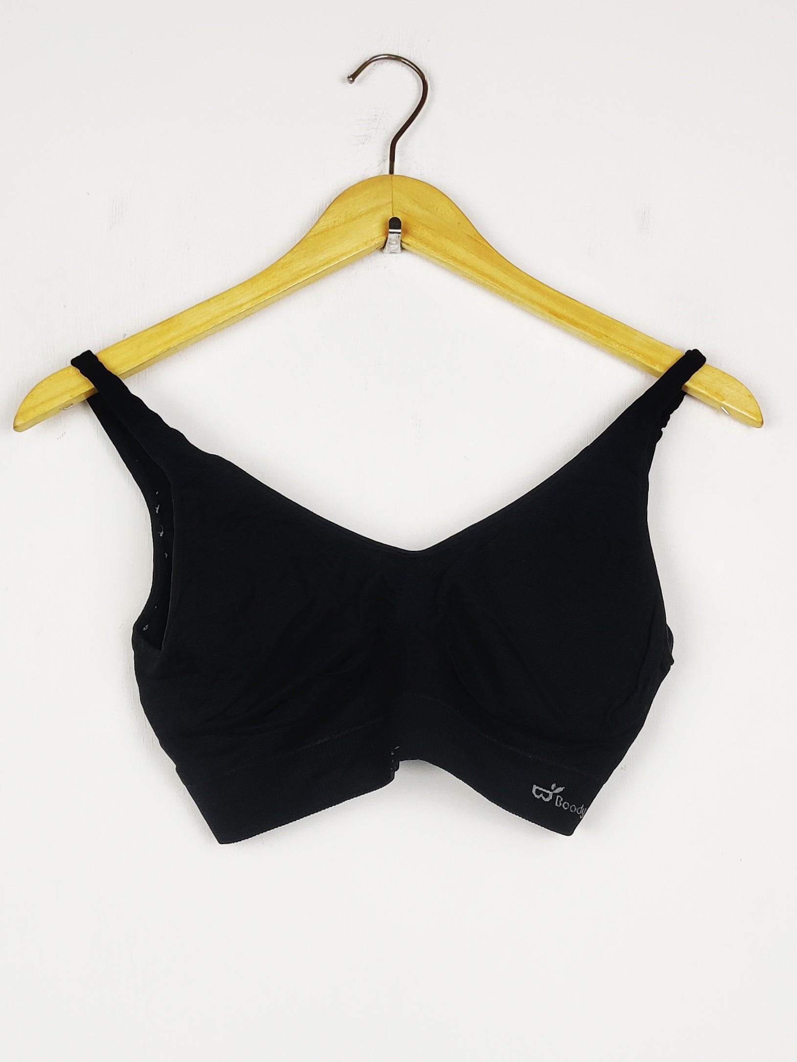 Buy online pre-used pre-loved 100% authentic & Original branded Body (BU-1011) available in Pakistan. Top international brands avilable.