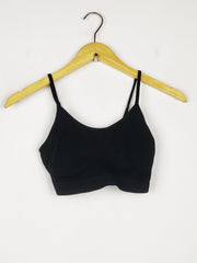 Buy online pre-used pre-loved 100% authentic & Original branded Unknown Brand (BU-1018) available in Pakistan. Top international brands avilable.