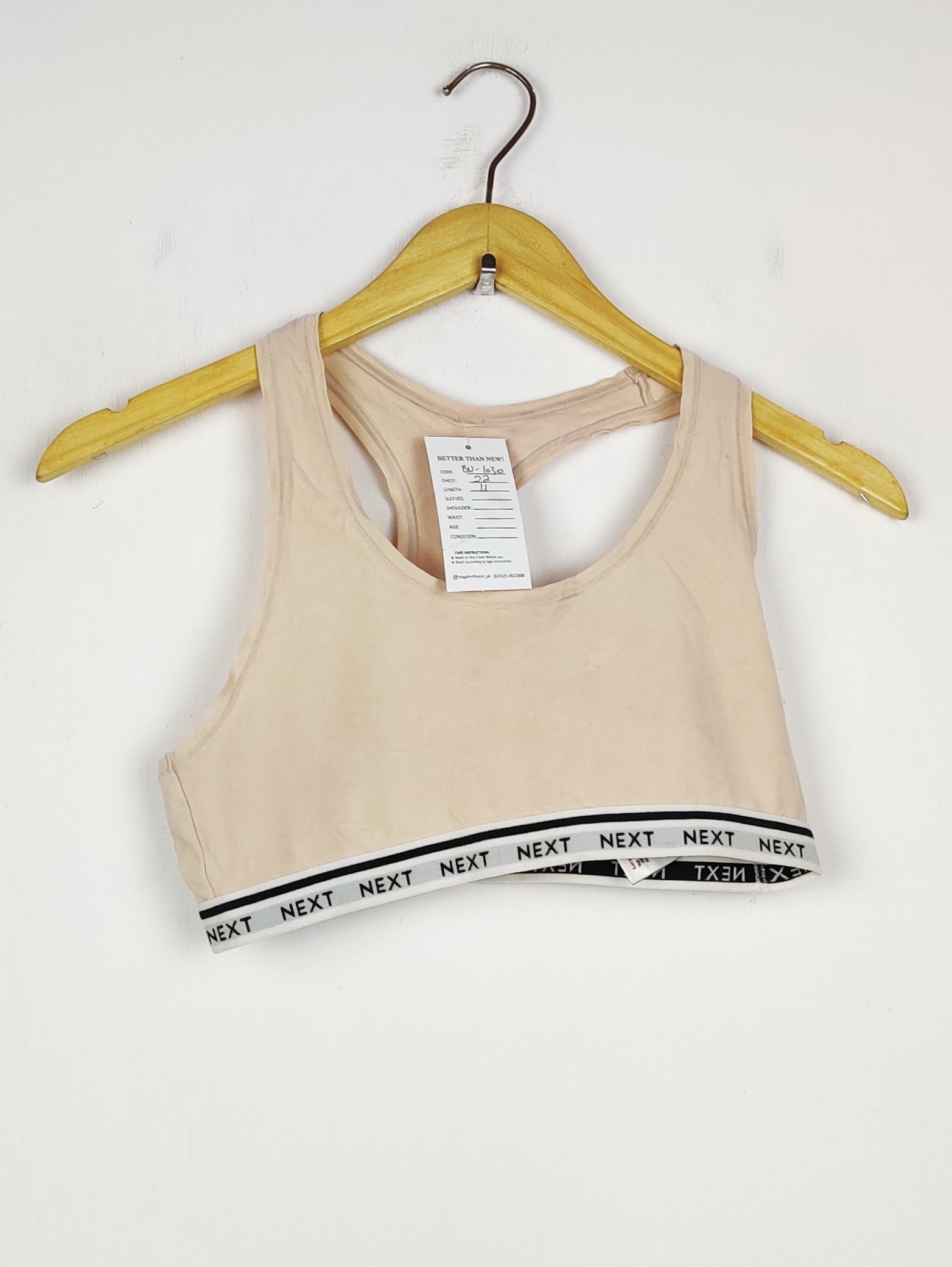 Buy online pre-used pre-loved 100% authentic & Original branded N.I.K.E, Uk 12 (BU-1030) available in Pakistan. Top international brands avilable.