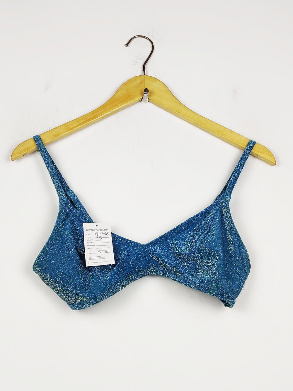 Buy online pre-used pre-loved 100% authentic & Original branded Unknown Brand (BU-1068) available in Pakistan. Top international brands avilable.
