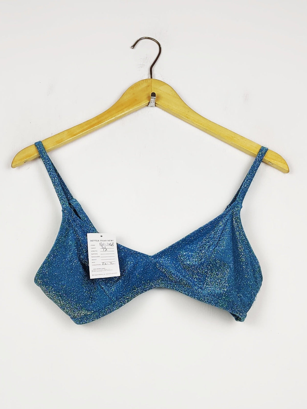 Buy online pre-used pre-loved 100% authentic & Original branded Unknown Brand (BU-1068) available in Pakistan. Top international brands avilable.