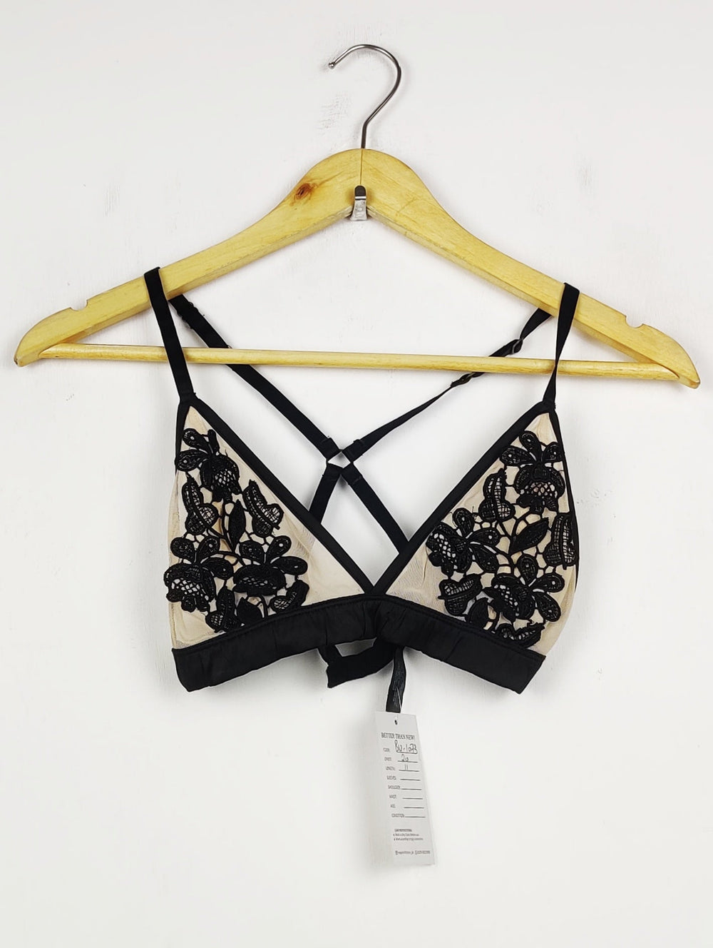 Buy online pre-used pre-loved 100% authentic & Original branded Secret Possessions, Uk 12 (BU-1073) available in Pakistan. Top international brands avilable.