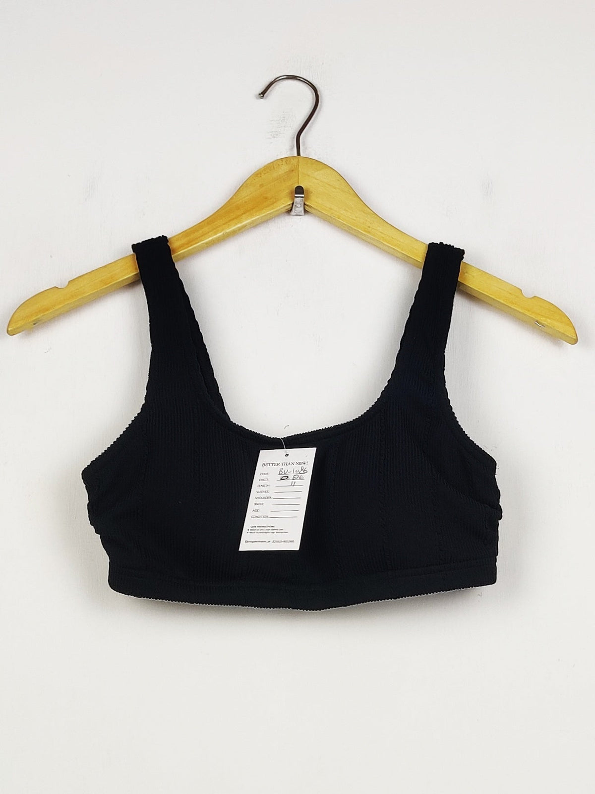 Buy online pre-used pre-loved 100% authentic & Original branded Unknown Brand (BU-1086) available in Pakistan. Top international brands avilable.