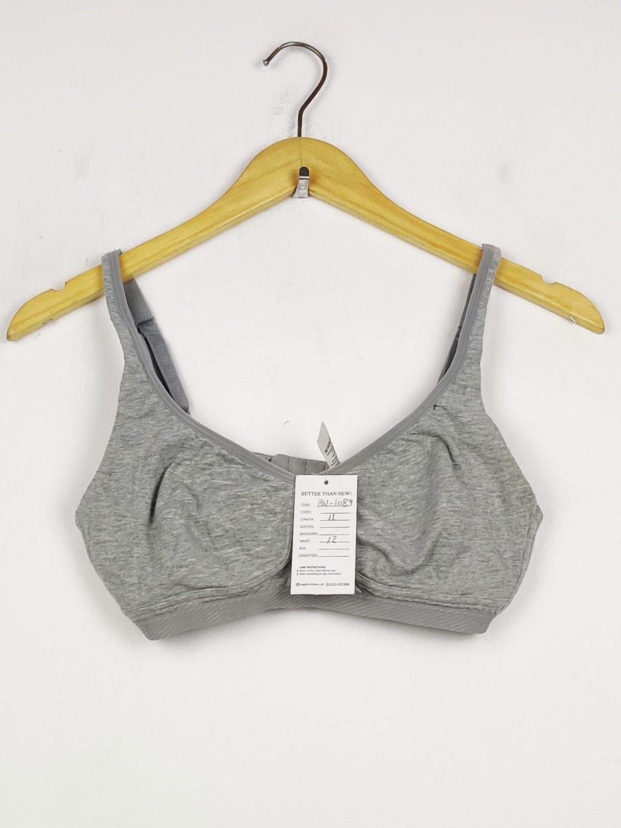 Buy online pre-used pre-loved 100% authentic & Original branded Tu, Uk 34D (BU-1089) available in Pakistan. Top international brands avilable.
