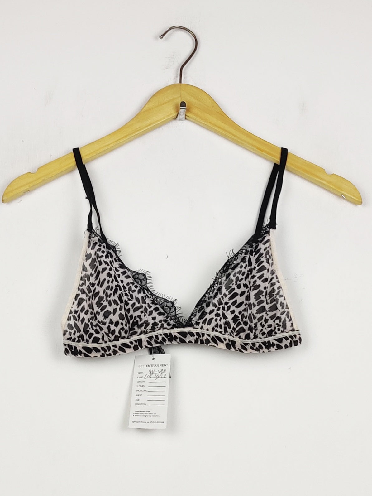 Buy online pre-used pre-loved 100% authentic & Original branded Secret Possessions, Uk 10 (BU-1098) available in Pakistan. Top international brands avilable.