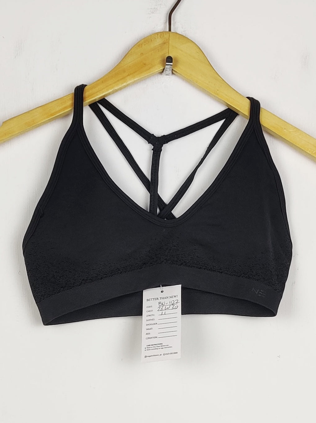 Buy online pre-used pre-loved 100% authentic & Original branded Unknown Brand (BU-1122) available in Pakistan. Top international brands avilable.