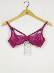 Buy online pre-used pre-loved 100% authentic & Original branded Topshop, Uk 34B (BU-1129) available in Pakistan. Top international brands avilable.