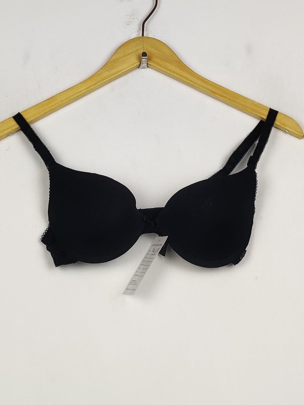 Buy online pre-used pre-loved 100% authentic & Original branded Secret Possessions, Uk 32B (BU-1133) available in Pakistan. Top international brands avilable.
