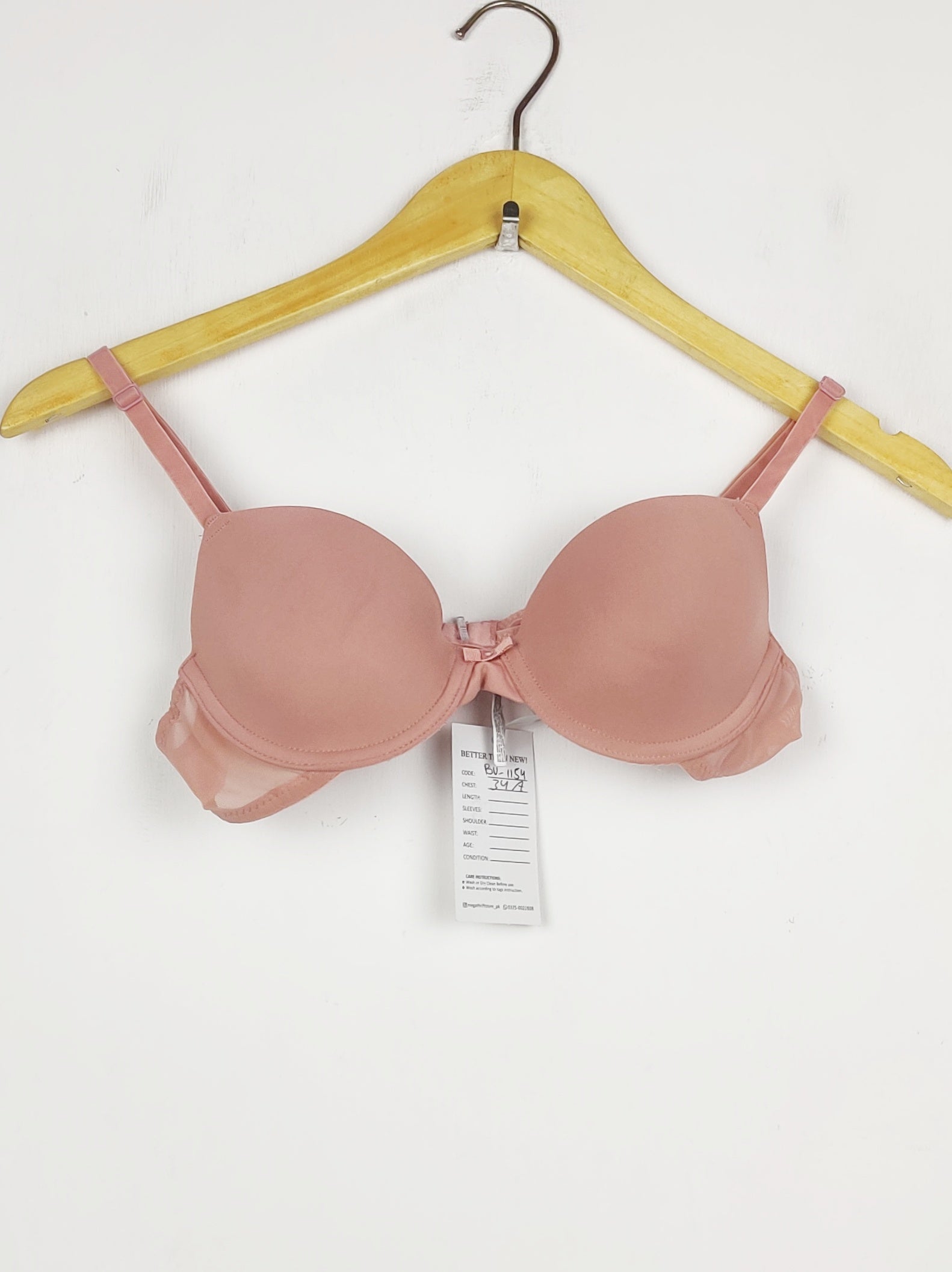 Buy online pre-used pre-loved 100% authentic & Original branded Primark, Uk 34A (BU-1154) available in Pakistan. Top international brands avilable.
