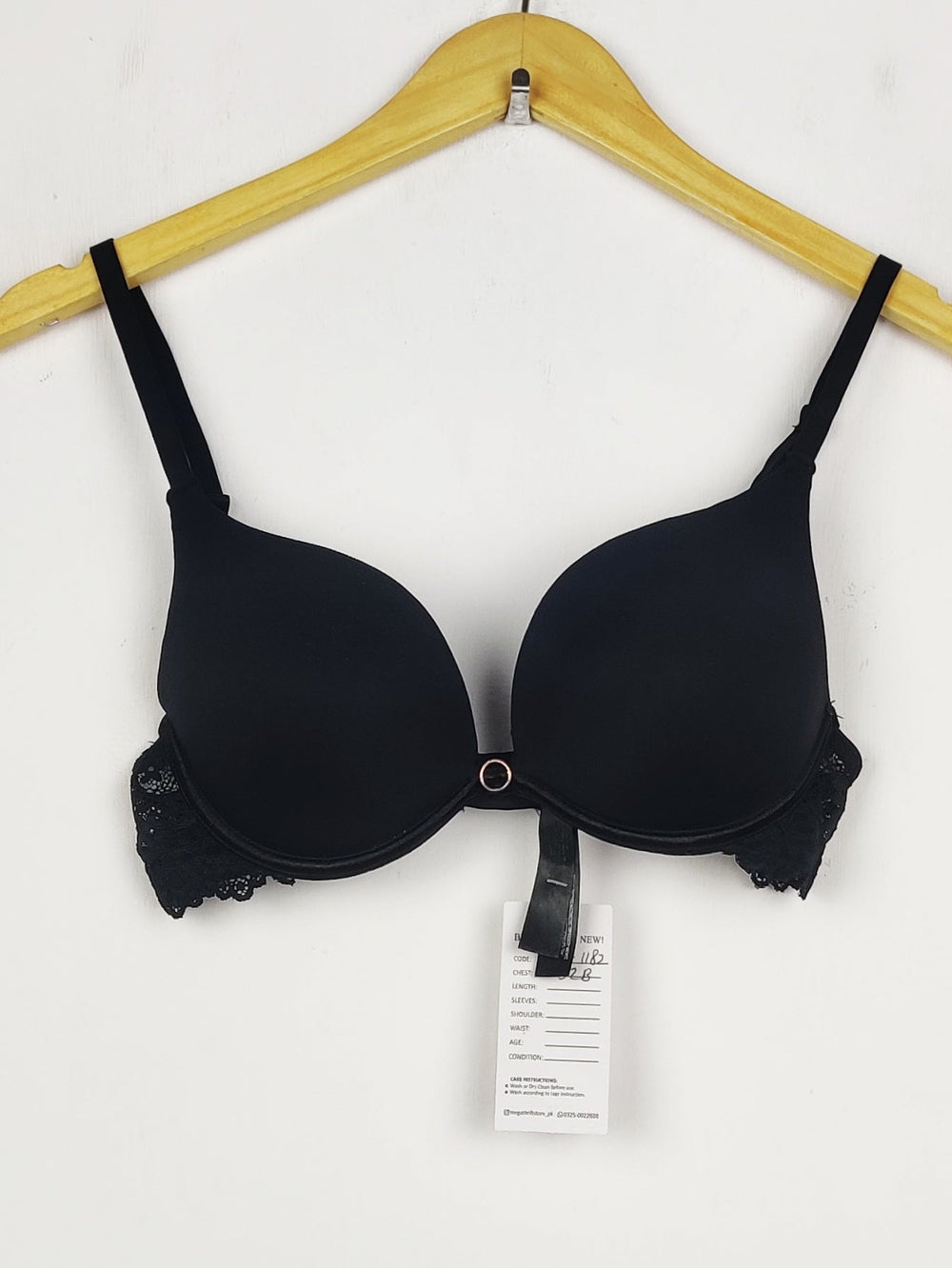 Buy online pre-used pre-loved 100% authentic & Original branded Primark, Uk 32B (BU-1182) available in Pakistan. Top international brands avilable.