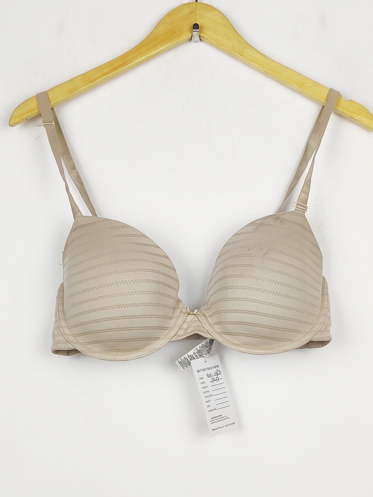 Buy online pre-used pre-loved 100% authentic & Original branded Dunnes Stores, Uk 36D (BU-1183) available in Pakistan. Top international brands avilable.