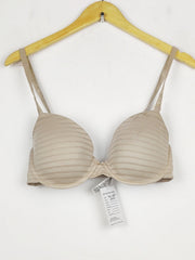 Buy online pre-used pre-loved 100% authentic & Original branded Dunnes Stores, Uk 36D (BU-1183) available in Pakistan. Top international brands avilable.