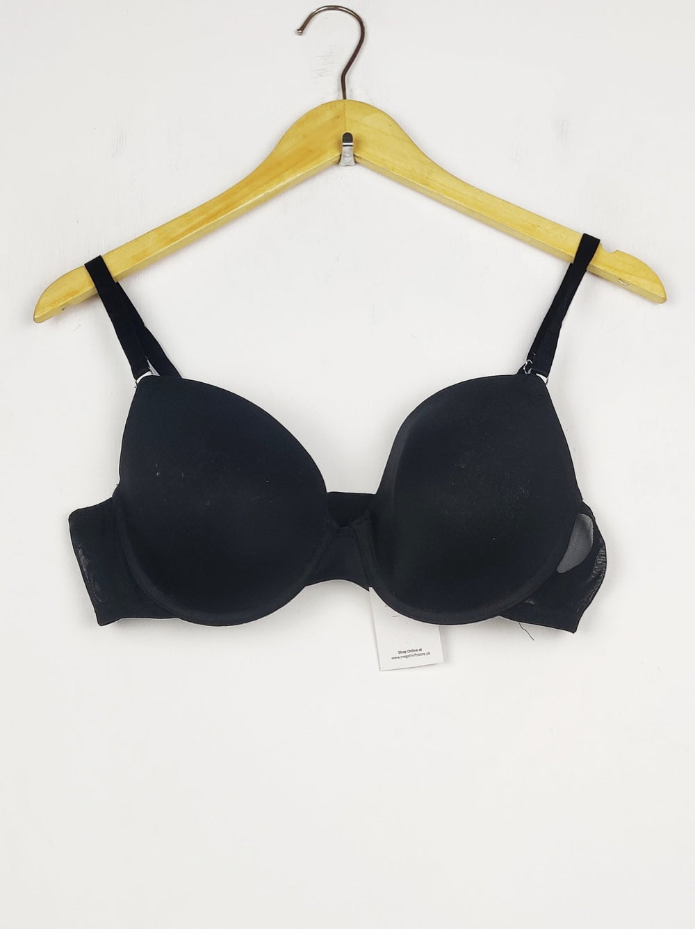 Buy online pre-used pre-loved 100% authentic & Original branded Primark, Uk 38C (BU-1185) available in Pakistan. Top international brands avilable.