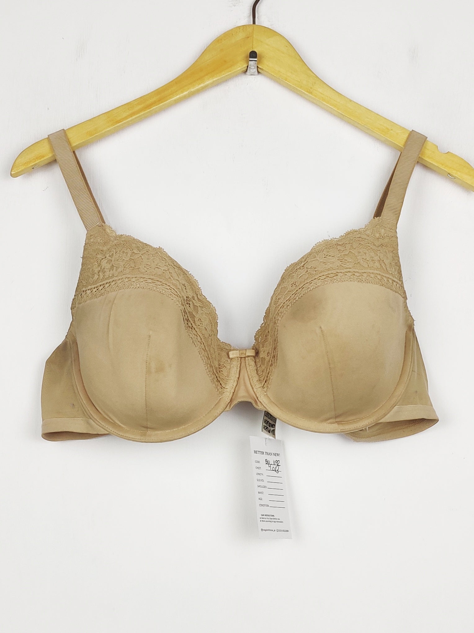 Buy online pre-used pre-loved 100% authentic & Original branded Marks & Spencer, Uk 40B (BU-1192) available in Pakistan. Top international brands avilable.