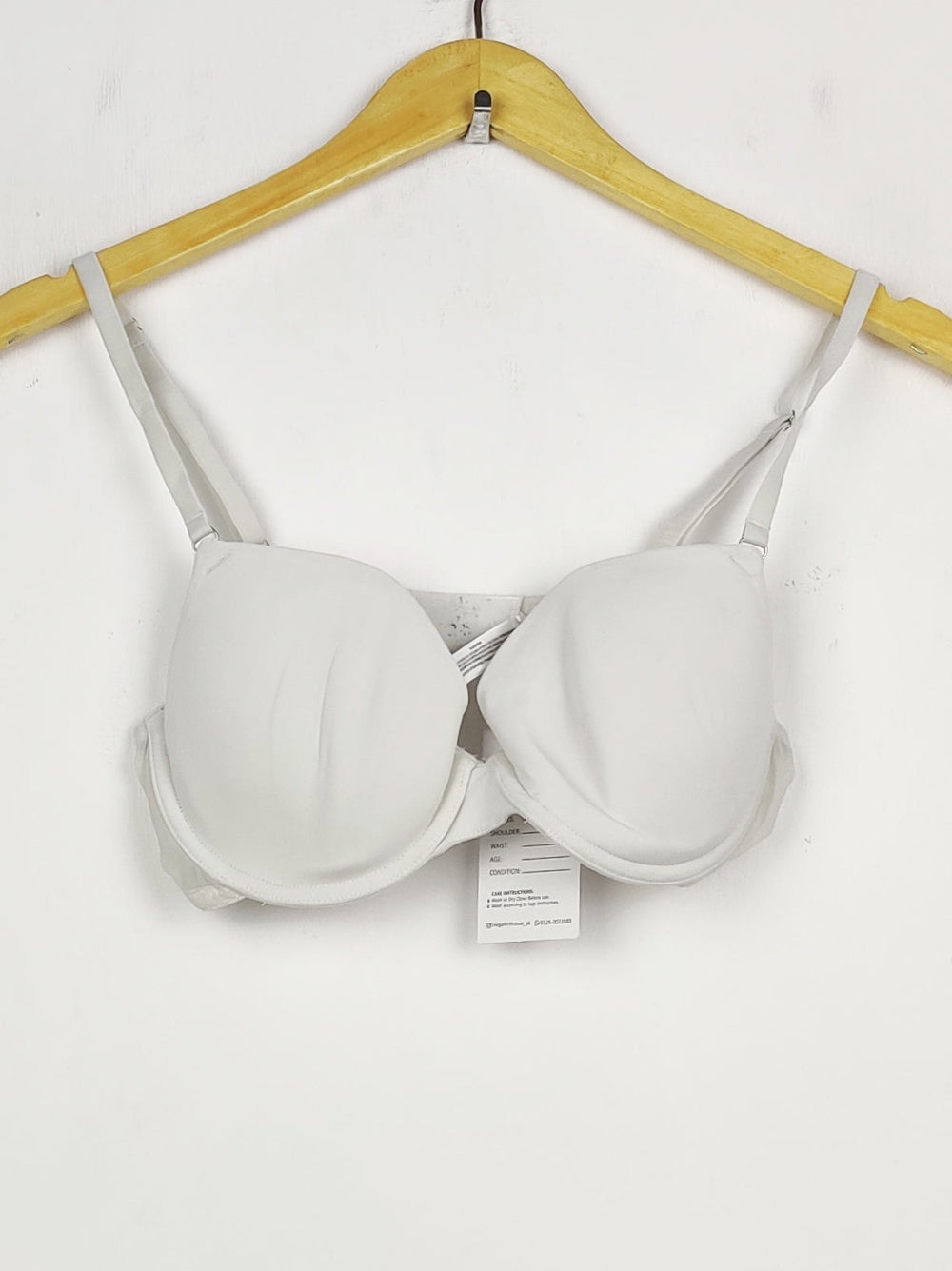 Buy online pre-used pre-loved 100% authentic & Original branded Primark, Uk 36B (BU-1225) available in Pakistan. Top international brands avilable.