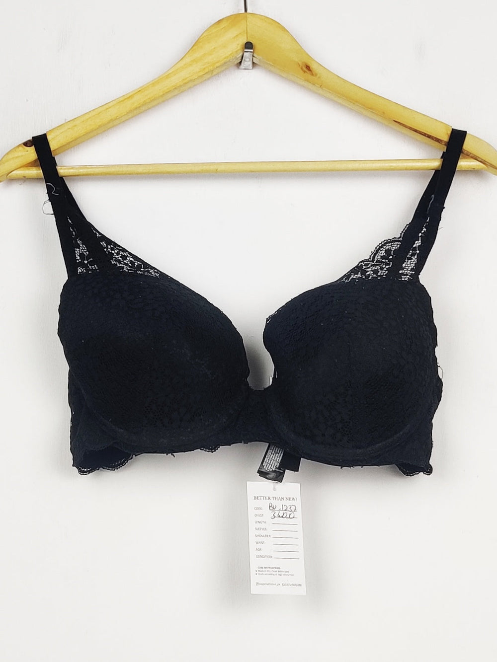 Buy online pre-used pre-loved 100% authentic & Original branded Primark, Uk 36Dd (BU-1237) available in Pakistan. Top international brands avilable.