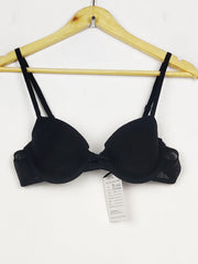 Buy online pre-used pre-loved 100% authentic & Original branded Unknown Brand (BU-1255) available in Pakistan. Top international brands avilable.