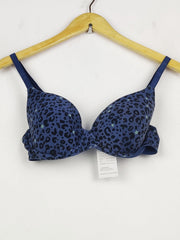 Buy online pre-used pre-loved 100% authentic & Original branded Unknown Brand (BU-1259) available in Pakistan. Top international brands avilable.