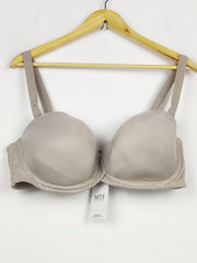 Buy online pre-used pre-loved 100% authentic & Original branded Dunnes Stores, Uk 40Dd (BU-1262) available in Pakistan. Top international brands avilable.