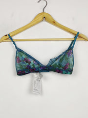 Buy online pre-used pre-loved 100% authentic & Original branded Secret Possessions, Uk 6 (BU-1318) available in Pakistan. Top international brands avilable.