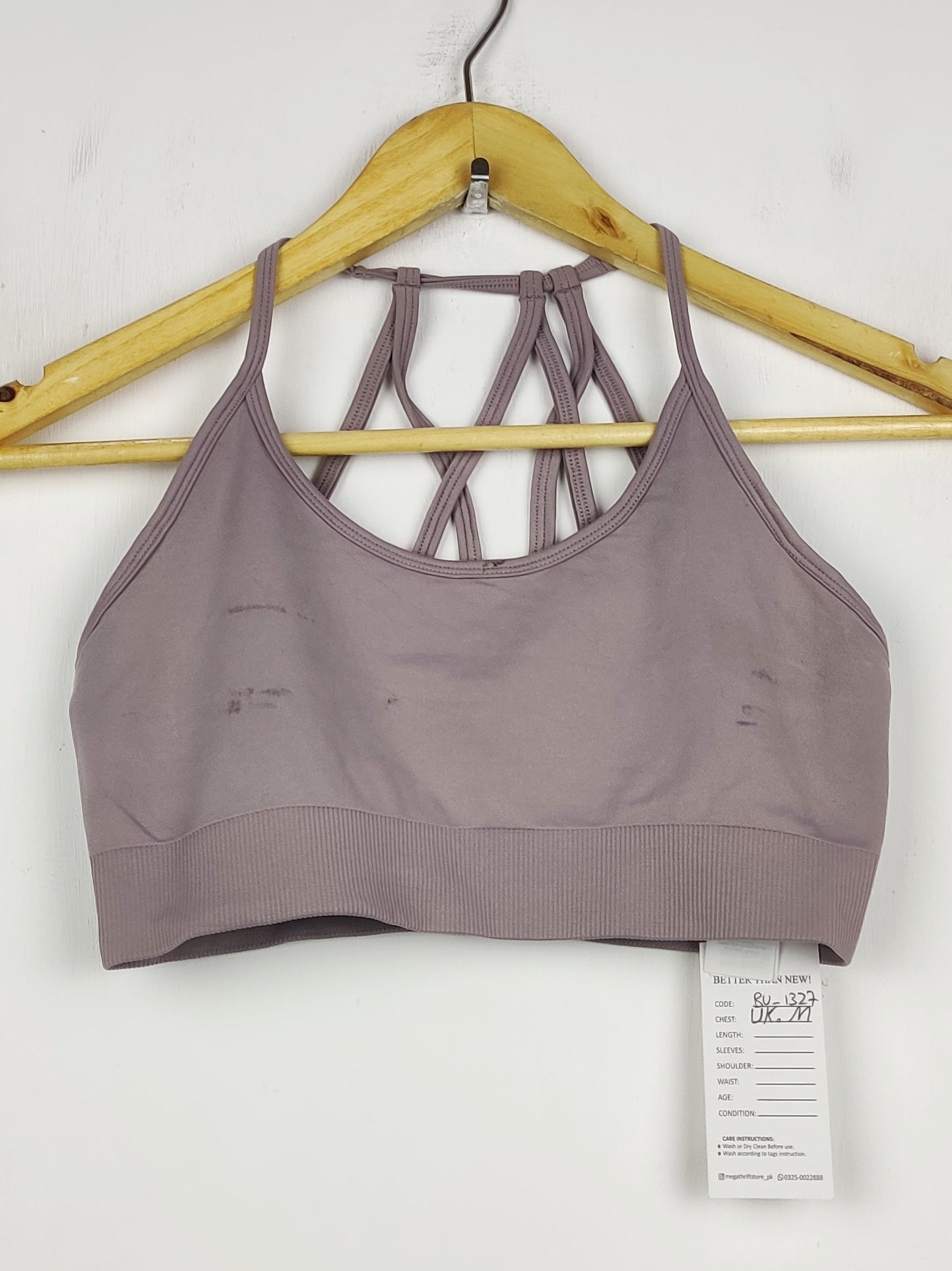 Buy online pre-used pre-loved 100% authentic & Original branded Sweaty Betty, Uk 12 (BU-1327) available in Pakistan. Top international brands avilable.