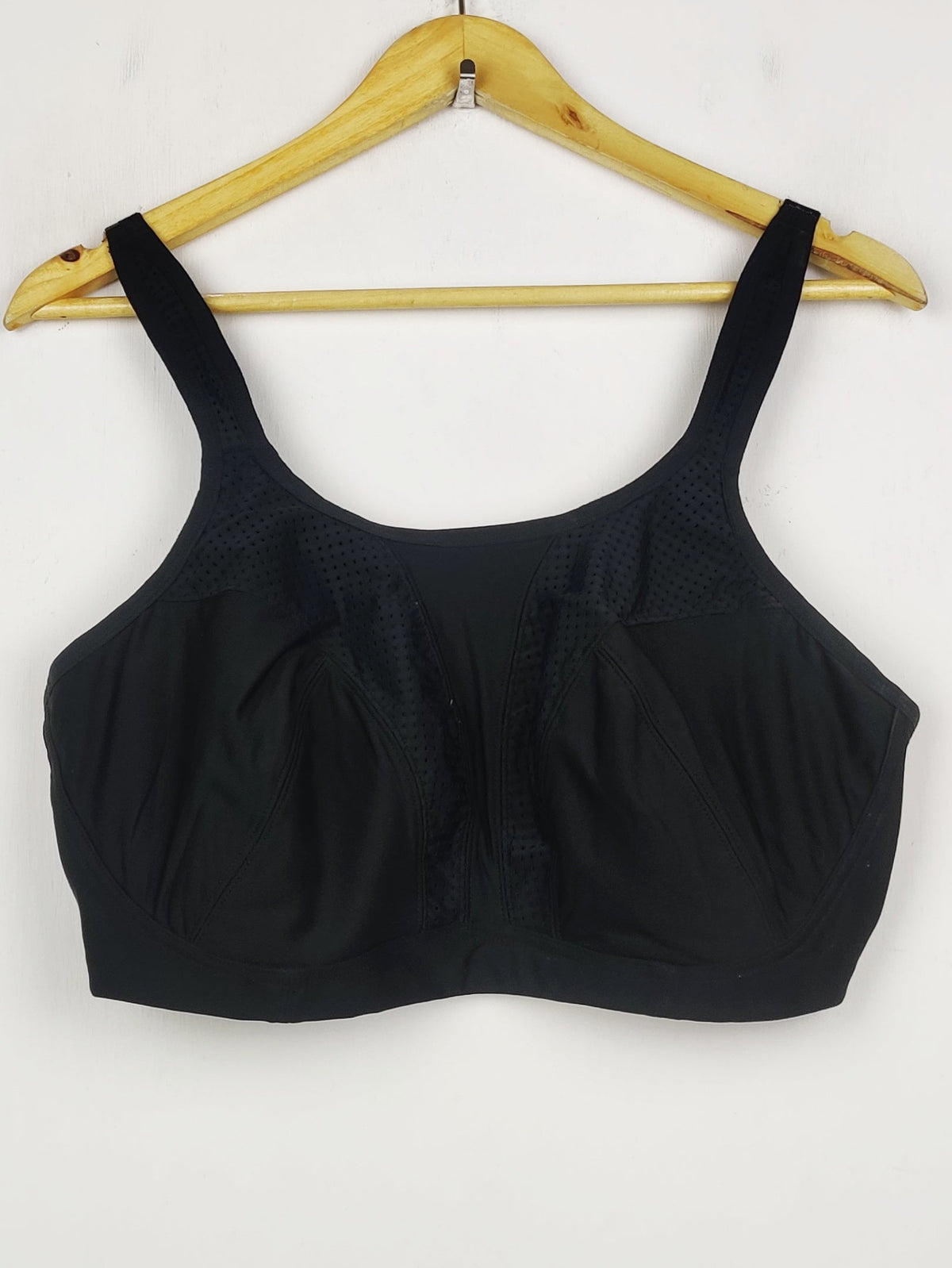 Buy online pre-used pre-loved 100% authentic & Original branded Marks & Spencer, Uk 42D (BU-1329) available in Pakistan. Top international brands avilable.