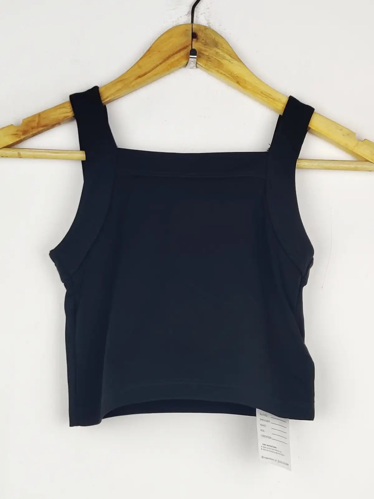 Buy online pre-used pre-loved 100% authentic & Original branded H&M Euro 134 (BU-1364) available in Pakistan. Top international brands avilable.