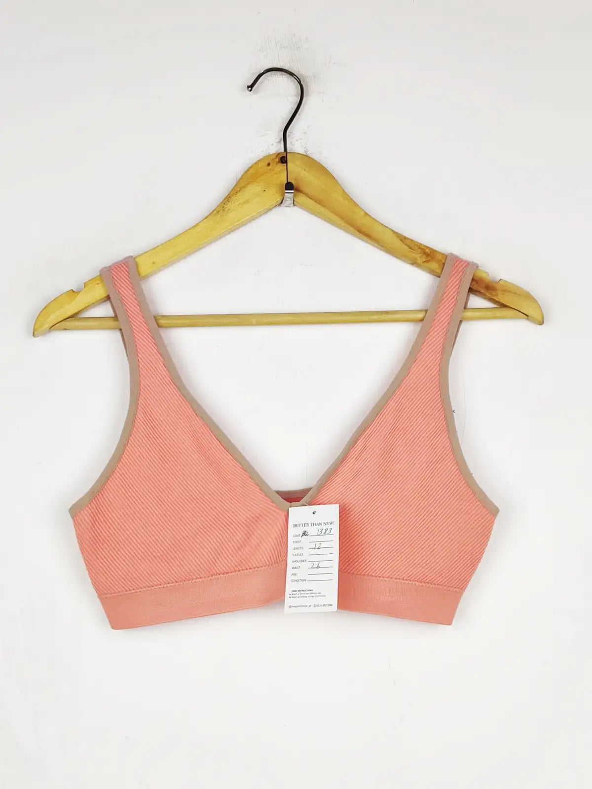 Buy online pre-used pre-loved 100% authentic & Original branded Unknown Brand (BU-1383) available in Pakistan. Top international brands avilable.