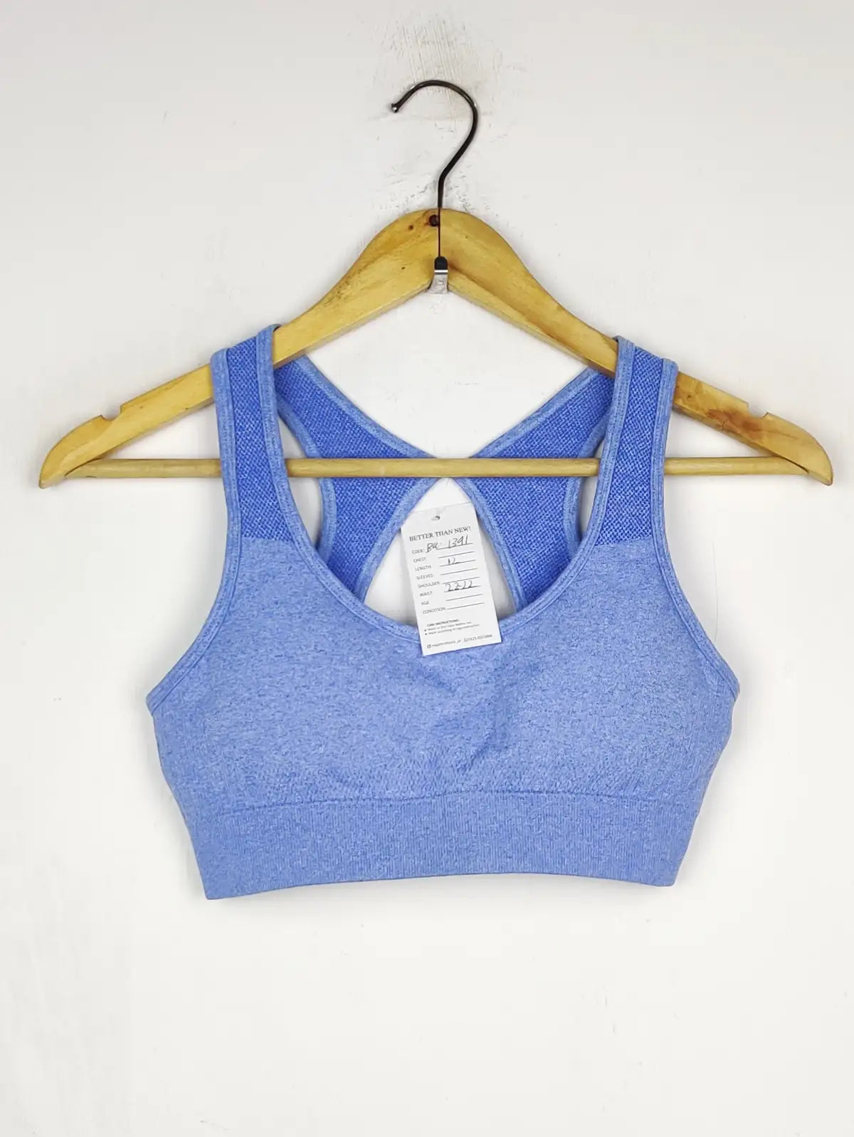 Buy online pre-used pre-loved 100% authentic & Original branded Unknown Brand (BU-1391) available in Pakistan. Top international brands avilable.