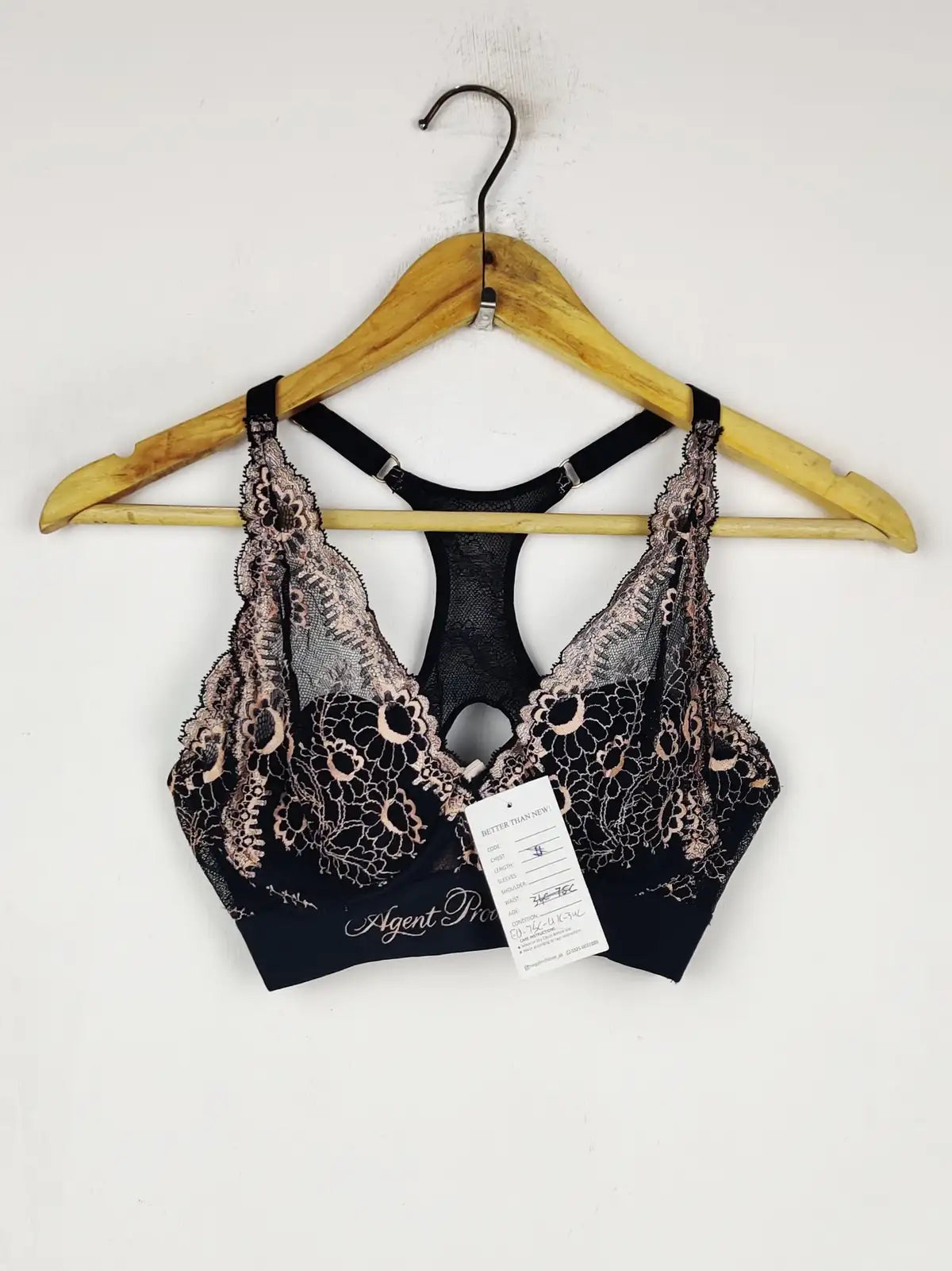 Buy online pre-used pre-loved 100% authentic & Original branded Agent Provocateur Euro 75 C (BU-1424) available in Pakistan. Top international brands avilable.