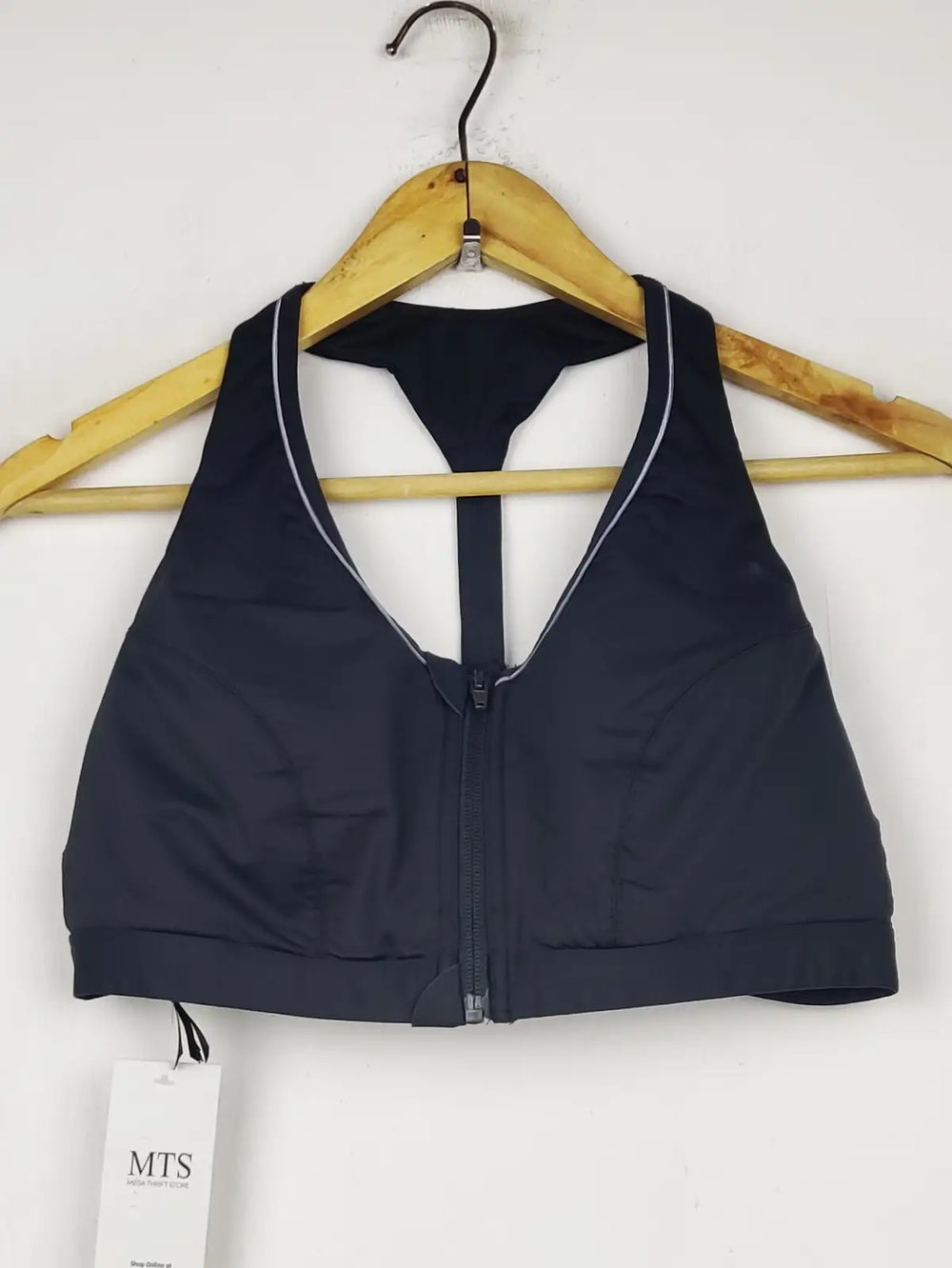 Buy online pre-used pre-loved 100% authentic & Original branded Primark Euro 52 (BU-1487) available in Pakistan. Top international brands avilable.