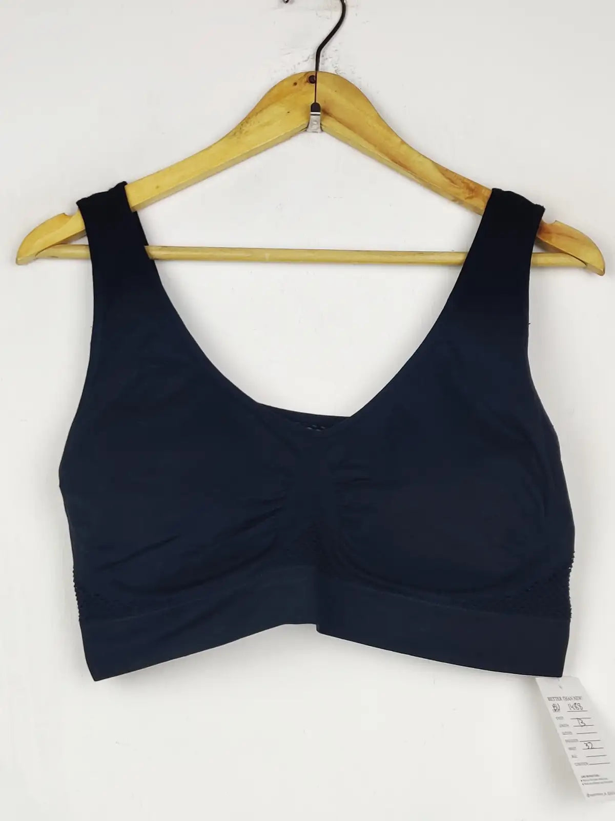 Buy online pre-used pre-loved 100% authentic & Original branded Unknown Brand (BU-1488) available in Pakistan. Top international brands avilable.