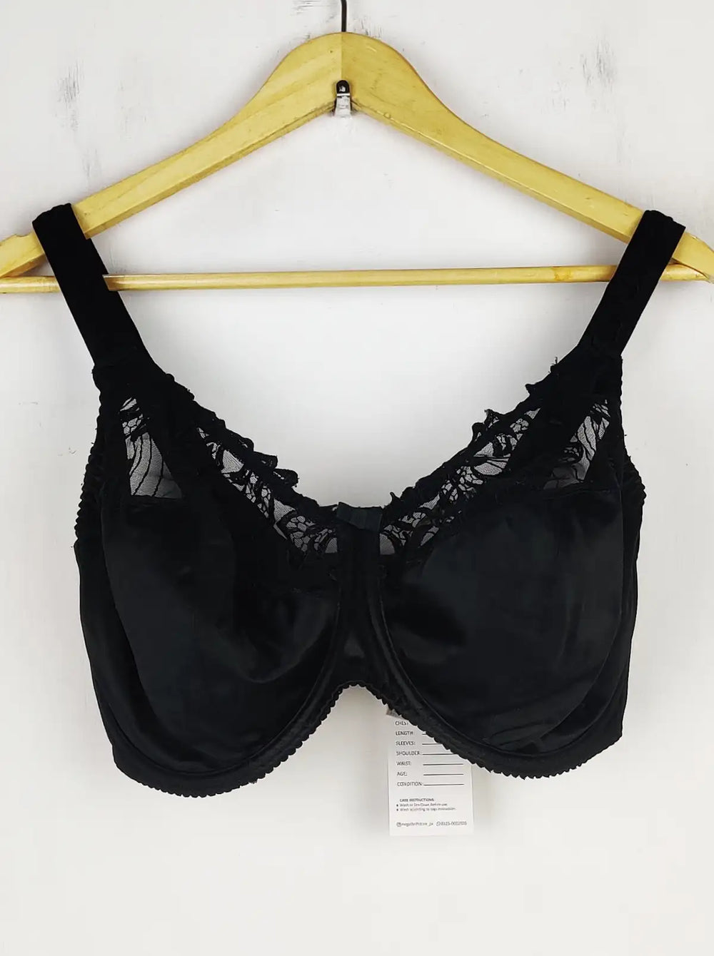 Buy online pre-used pre-loved 100% authentic & Original branded Primadonna (BU-151) available in Pakistan. Top international brands avilable.