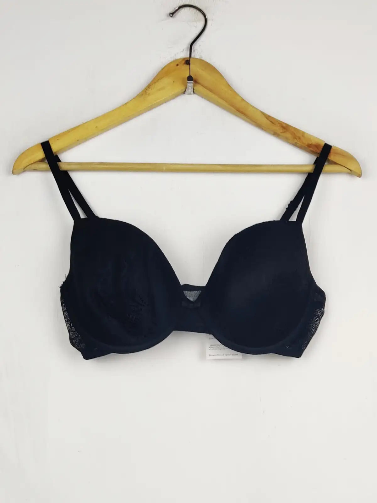 Buy online pre-used pre-loved 100% authentic & Original branded Primark Euro 80D (BU-1556) available in Pakistan. Top international brands avilable.
