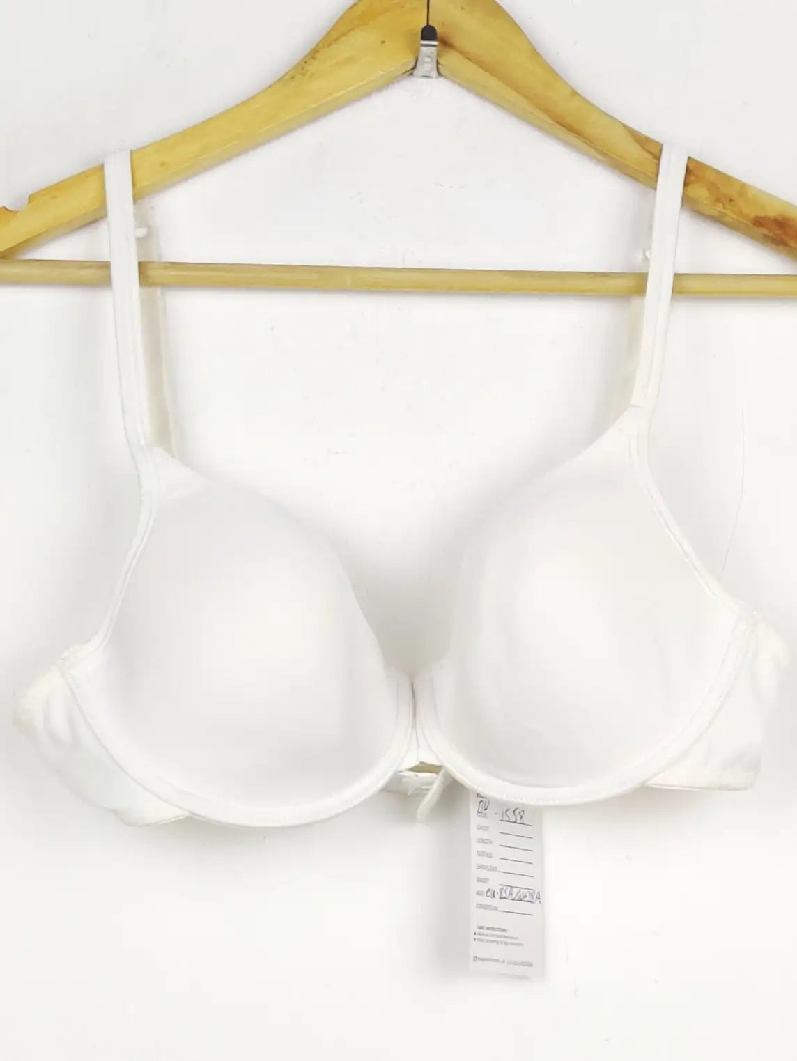 Buy online pre-used pre-loved 100% authentic & Original branded Marks & Spencer Euro 85A (BU-1558) available in Pakistan. Top international brands avilable.