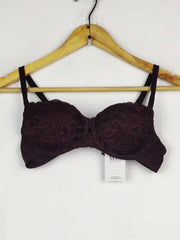 Buy online pre-used pre-loved 100% authentic & Original branded Marks & Spencer Euro 75A (BU-1562) available in Pakistan. Top international brands avilable.