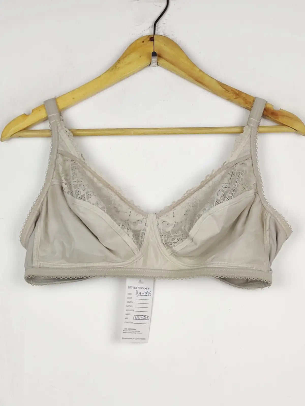 Buy online pre-used pre-loved 100% authentic & Original branded Marks & Spencer Euro 85A (BU-1575) available in Pakistan. Top international brands avilable.